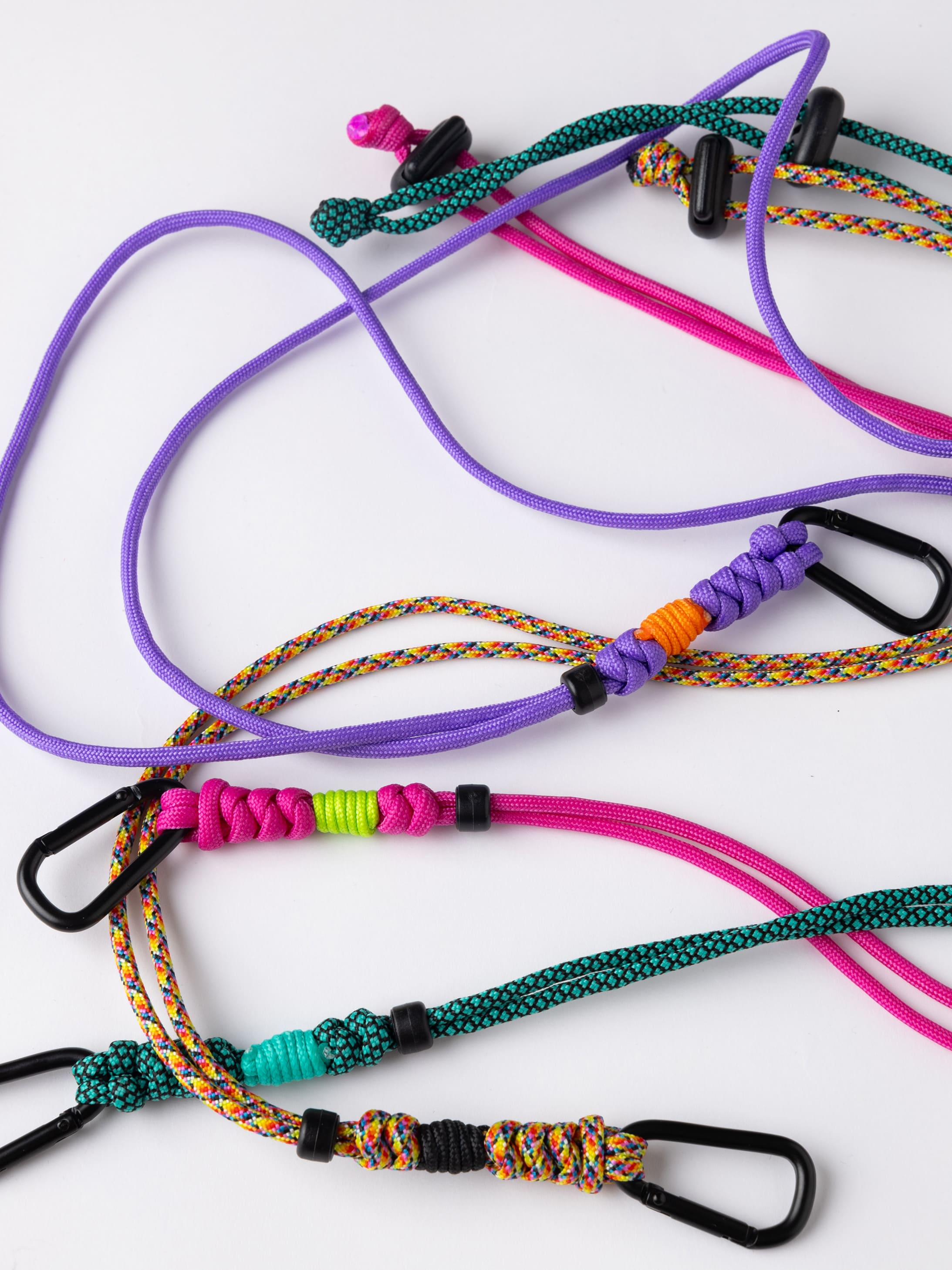 Картхолдер Дело не в деньгах, оранжевый. Жёлтый шнур